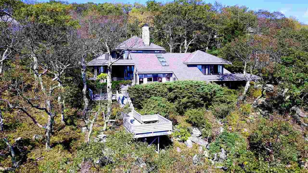 Year-round, expansive views from this mountainside home in the Wintergreen Resort.